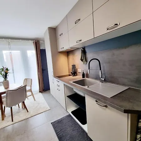 Apartment Le Poete - Confort - Parking Prive - Wifi
